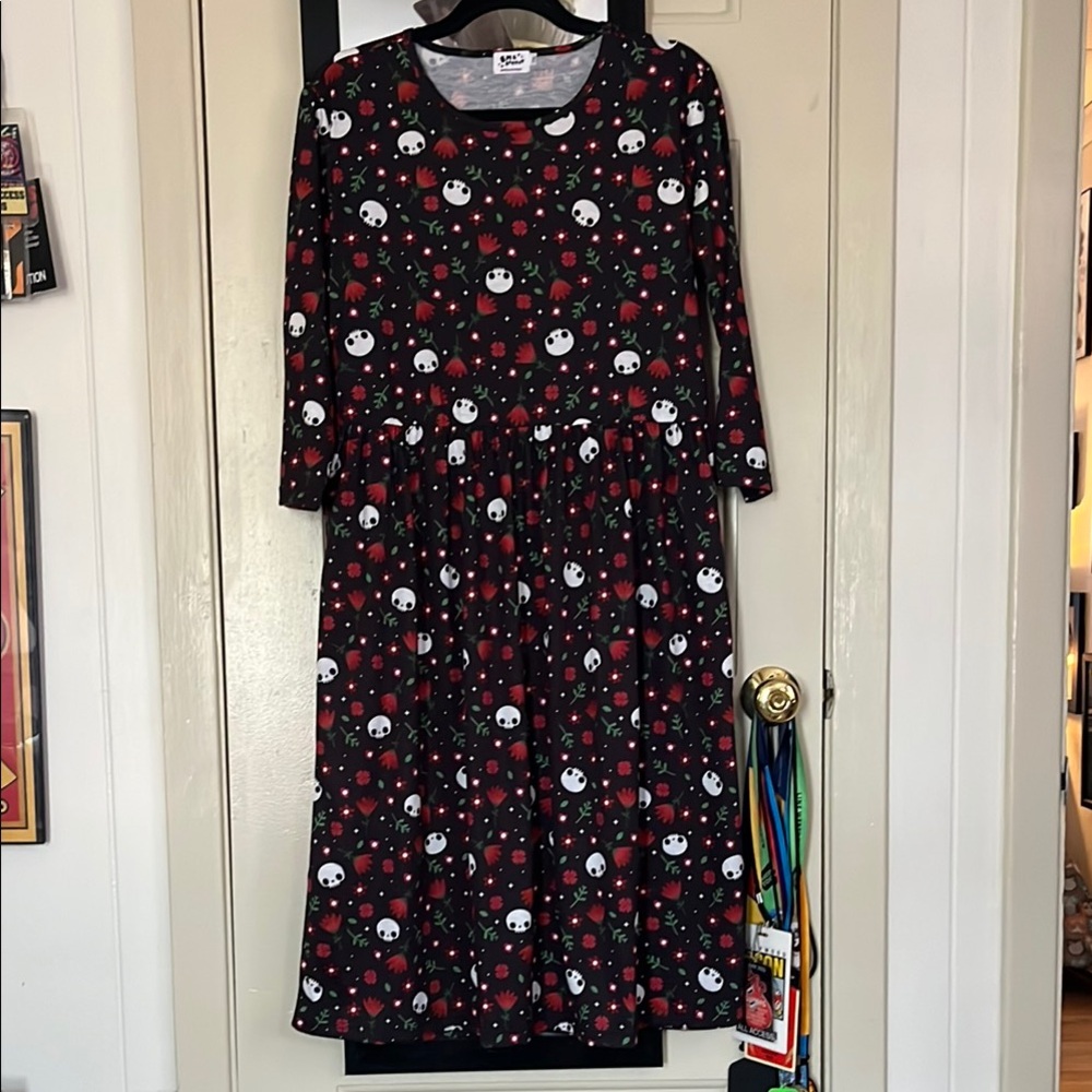 Em & Sprout Size 2X Skull & Flower print dress